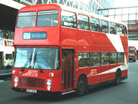 PEU515R in Swindon & District livery