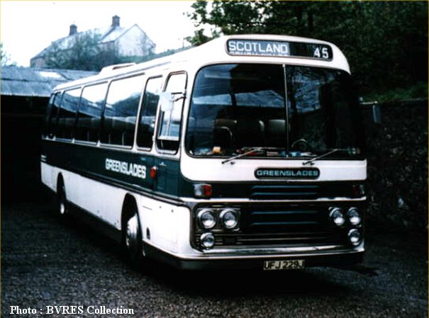 UFJ229J in Greenslades livery